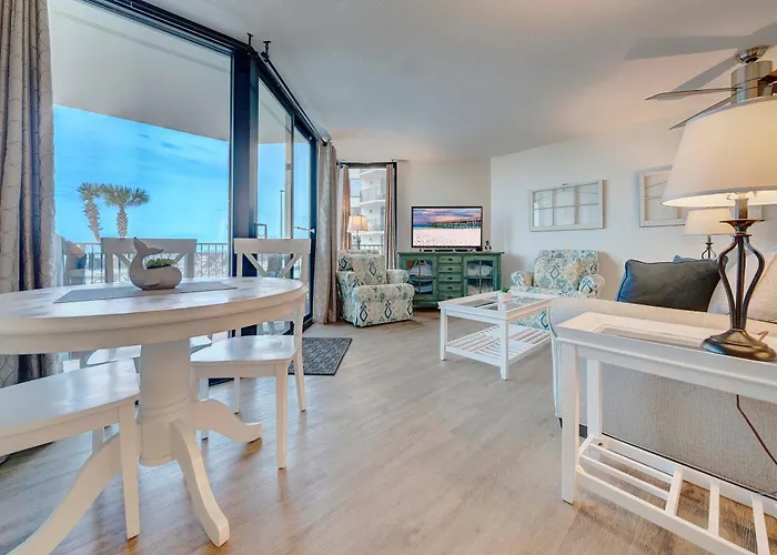 Sunbird Resort! Ground-Floor Renovated Beach Condo! Free Beach Chairs! By Dolce Vita Getaways Pcb